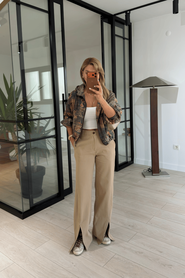 Premium Seri Önden Yırtmaçlı Camel PantolonSezgi Tekin