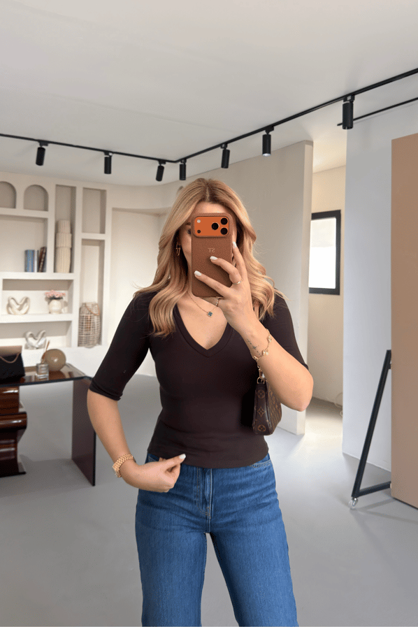 Premium Seri V Yaka Yarım Kol Kahve Basic BluzSezgi Tekin