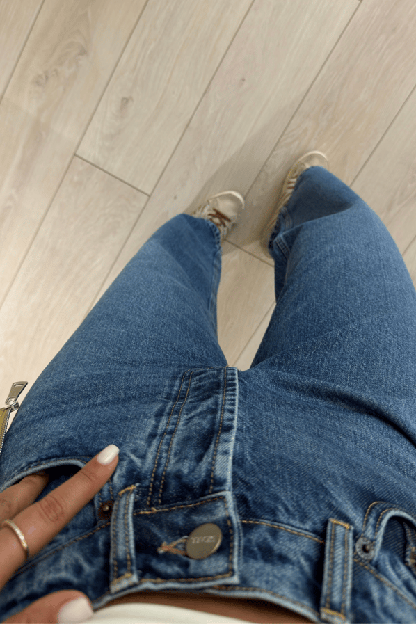 Premium Seri Yüksek Bel Wide Leg Koyu Mavi Yıkamalı JeanSezgi Tekin