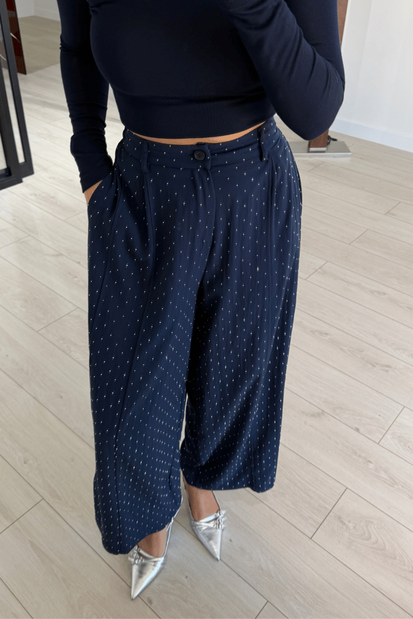 Taş Detaylı Lacivert Slouchy PantolonSezgi Tekin