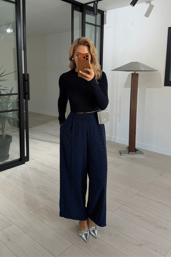 Taş Detaylı Lacivert Slouchy PantolonSezgi Tekin