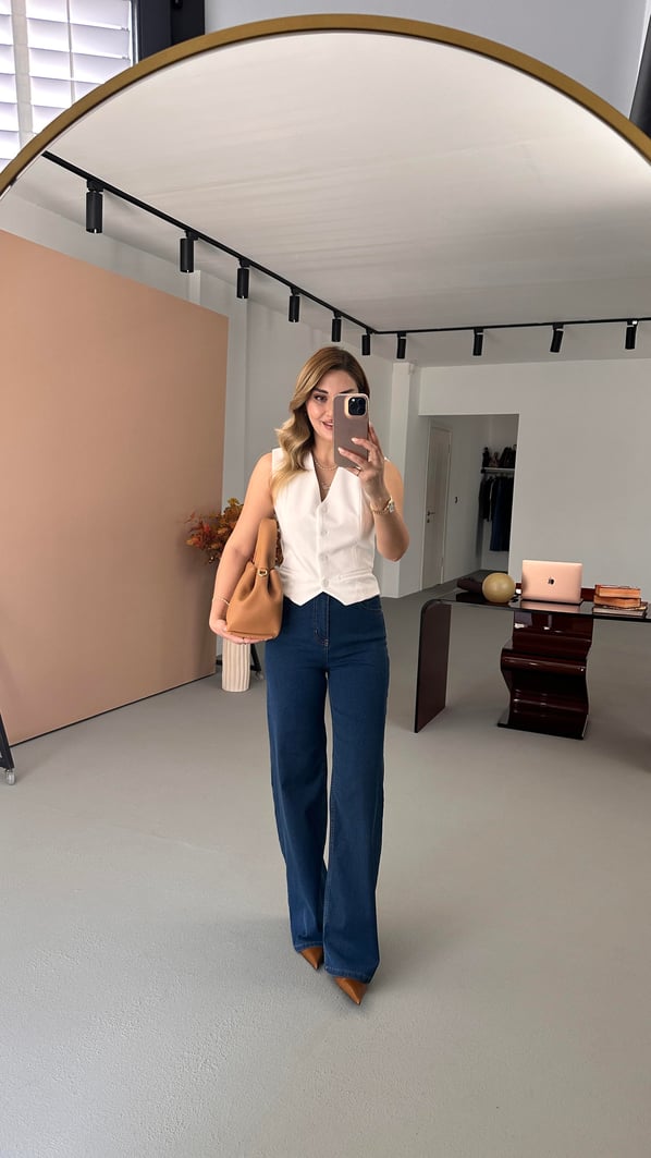 Süs Cep Detay Astarlı Beyaz Yelek