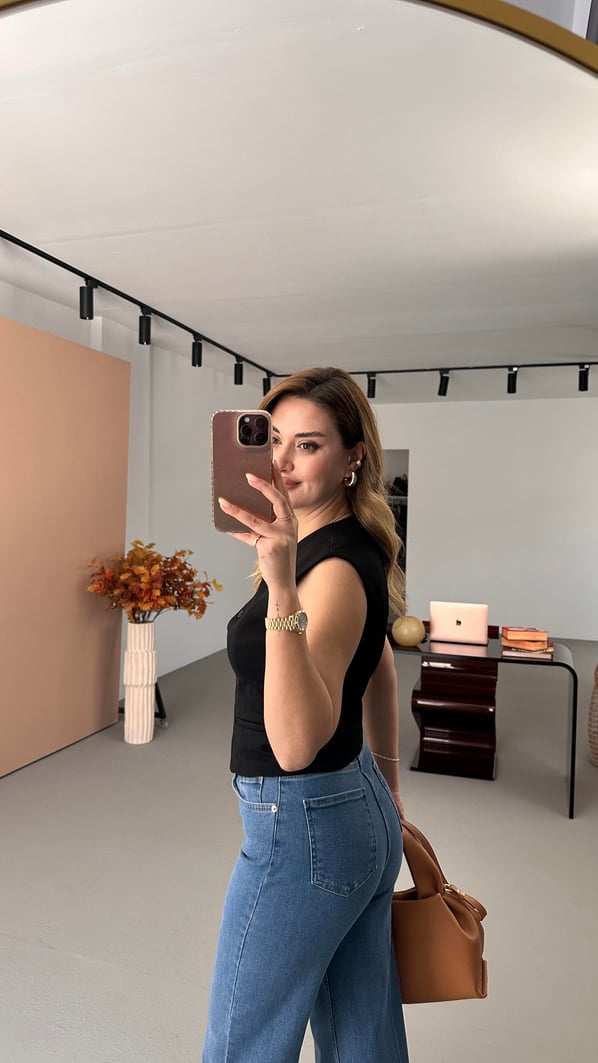 Süs Cep Detay Astarlı Siyah Yelek