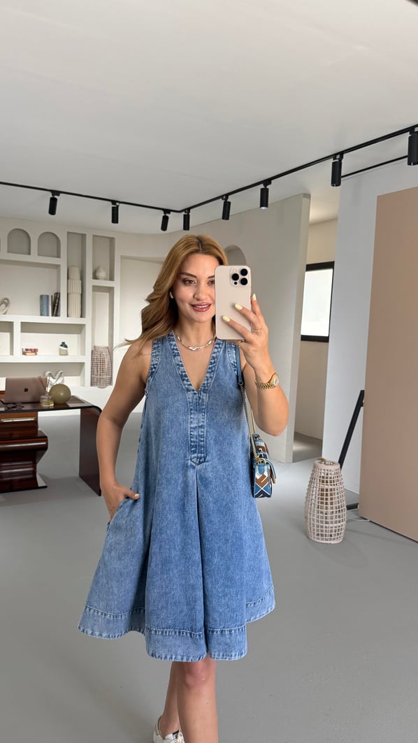 V Yaka Pile Detay Yıkamalı Çan Denim Elbise
