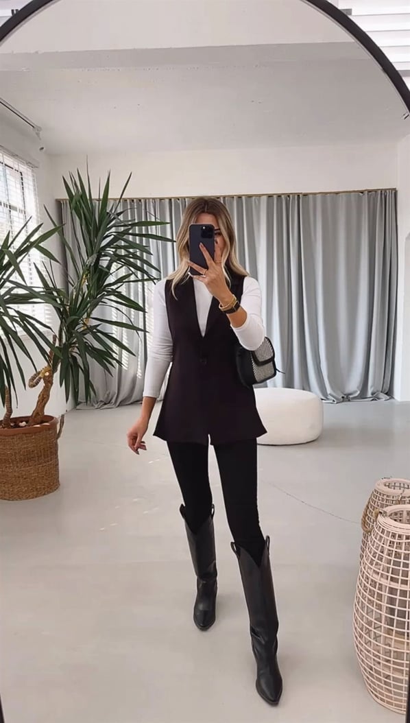 Yandan Yırtmaçlı Siyah Blazer Yelek