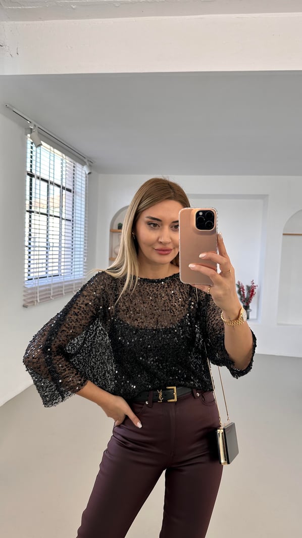 Yarasa Kol Transparan Payetli Siyah Bluz