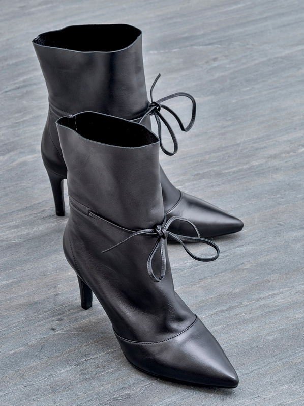 Siyah deri topuklu kadın bot - Elle Shoes