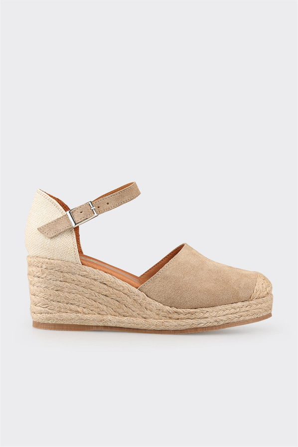 Bej deri dolgu topuklu kadın ayakkabı, rahat kullanım için - Elle Shoes