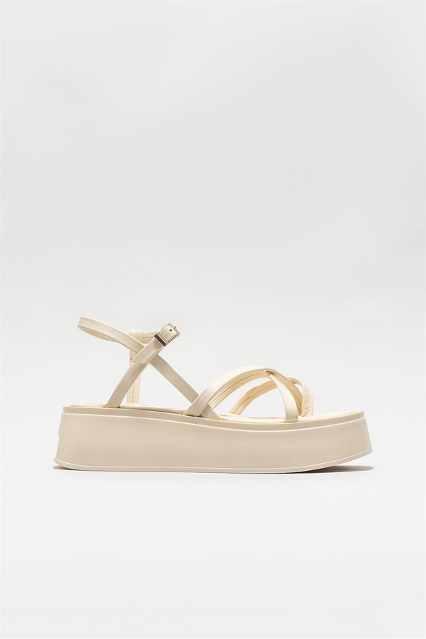 Bej deri dolgu topuklu kadın sandalet - Elle Shoes