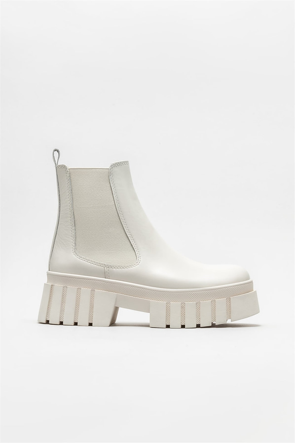 Bej deri kadın günlük bot, günlük kullanım için - Elle Shoes