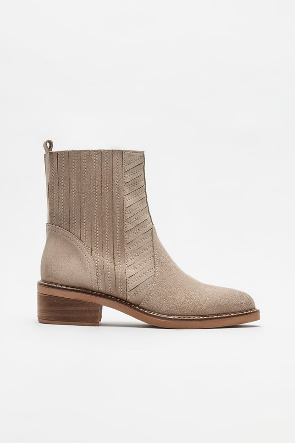 Bej deri topuklu kadın bot - Elle Shoes