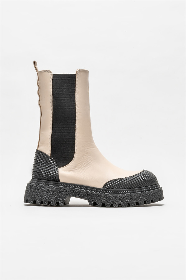 Bej düz kadın bot, günlük kullanım için - Elle Shoes