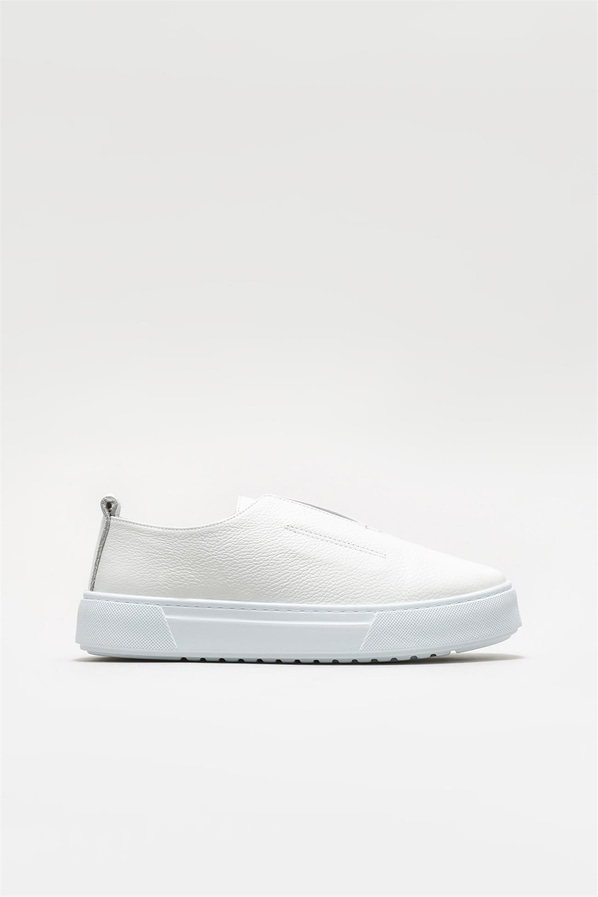 Beyaz deri bağcıklı erkek günlük ayakkabı, rahat kullanım için - Elle Shoes