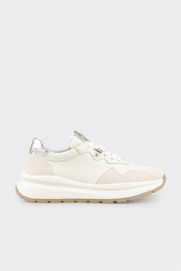 Beyaz deri yumuşak dokulu kadın sneaker, rahat kullanım için - Elle Shoes