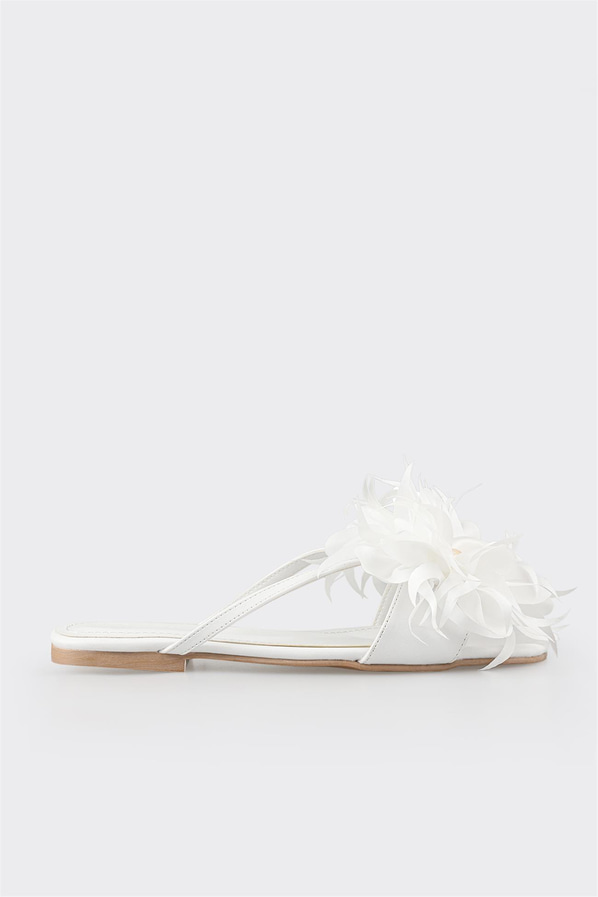 Beyaz düz kadın terlik - Elle Shoes