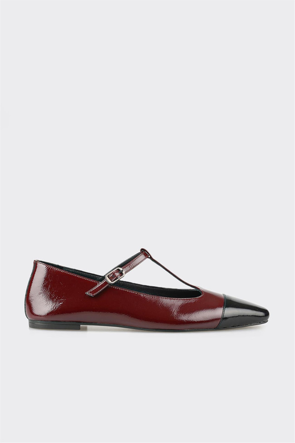 Bordo deri kadın babet, günlük kullanım için - Elle Shoes