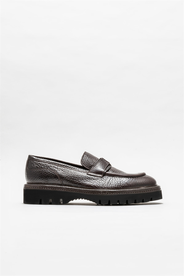 Kahve deri erkek loafer, klasik stil için - Elle Shoes