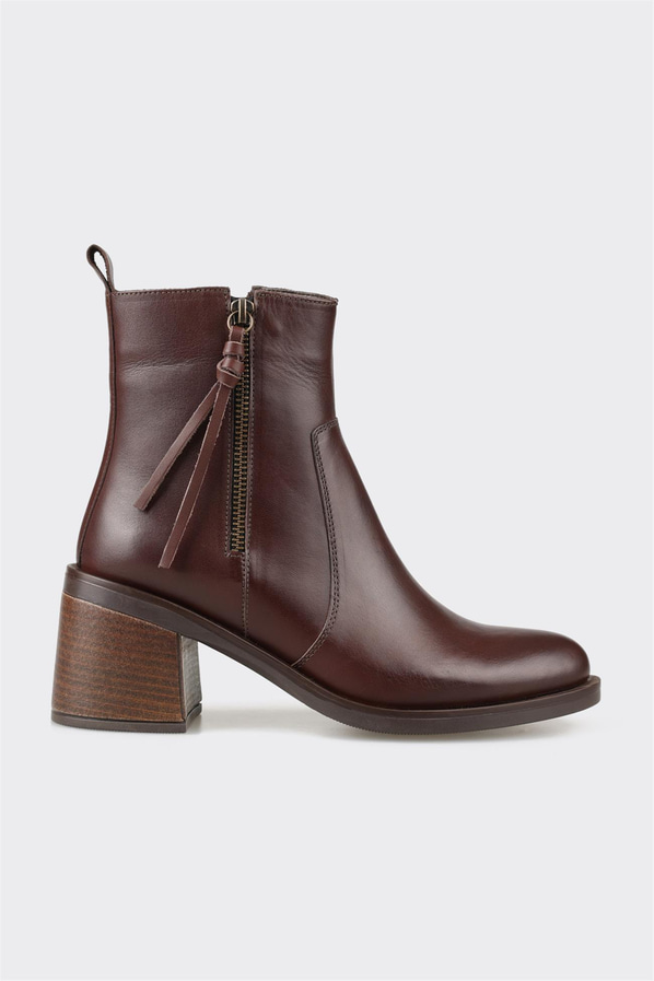 Kahve deri kadın bot, günlük kullanım için - Elle Shoes