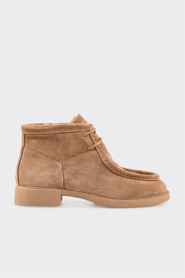 Naturel deri düz yumuşak dokulu kadın bot, rahat kullanım için - Elle Shoes