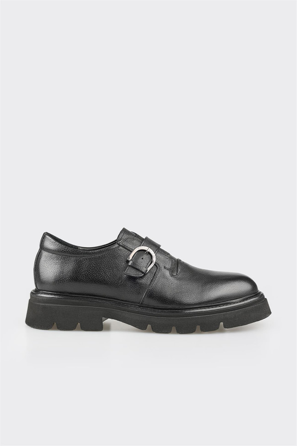 Siyah deri metal tokalı erkek günlük ayakkabı, rahat kullanım için - Elle Shoes