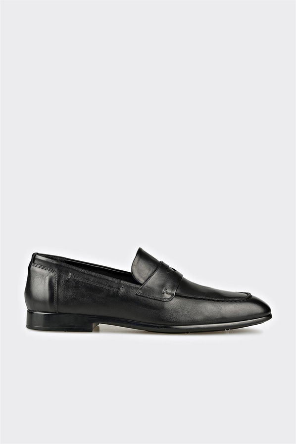 Siyah deri erkek loafer, klasik stil için - Elle Shoes