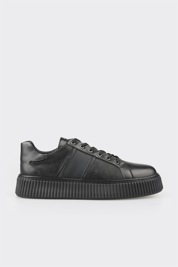 Siyah deri erkek spor ayakkabı, casual stil için - Elle Shoes