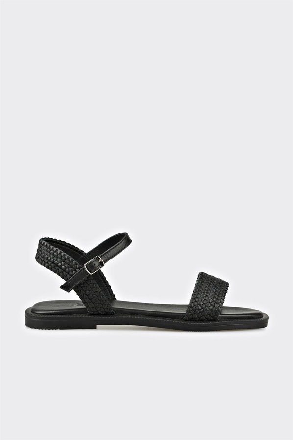 Siyah deri düz kadın sandalet, ofis stili için - Elle Shoes