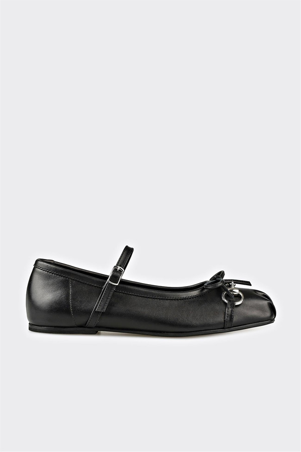 Siyah deri kadın babet, günlük kullanım için - Elle Shoes