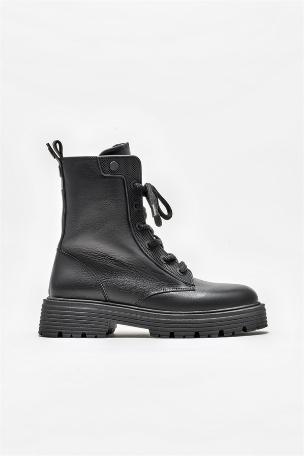 Siyah deri kadın bot, günlük kullanım için - Elle Shoes