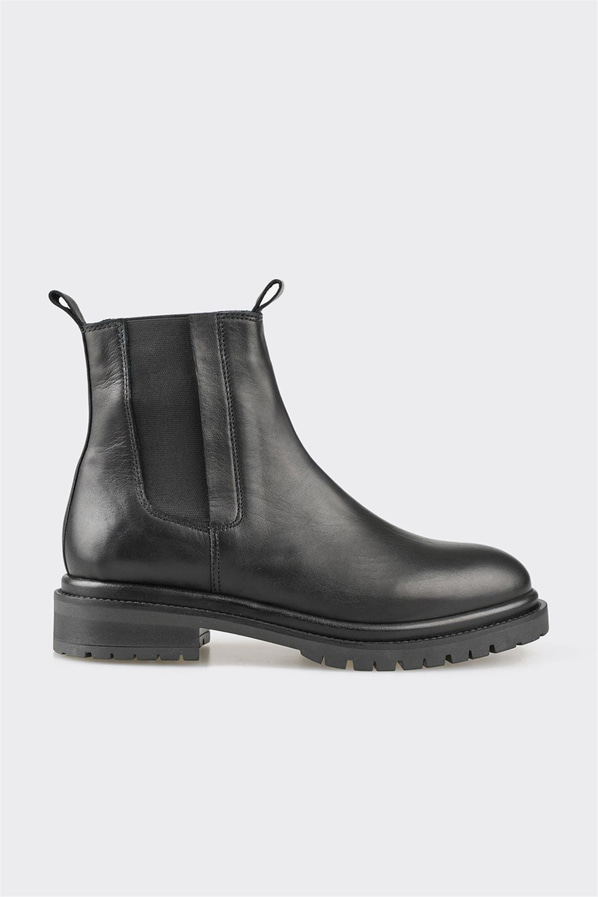 Siyah deri kadın bot, günlük kullanım için - Elle Shoes