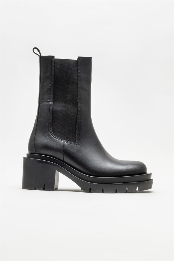 Siyah deri kadın günlük bot, günlük kullanım için - Elle Shoes