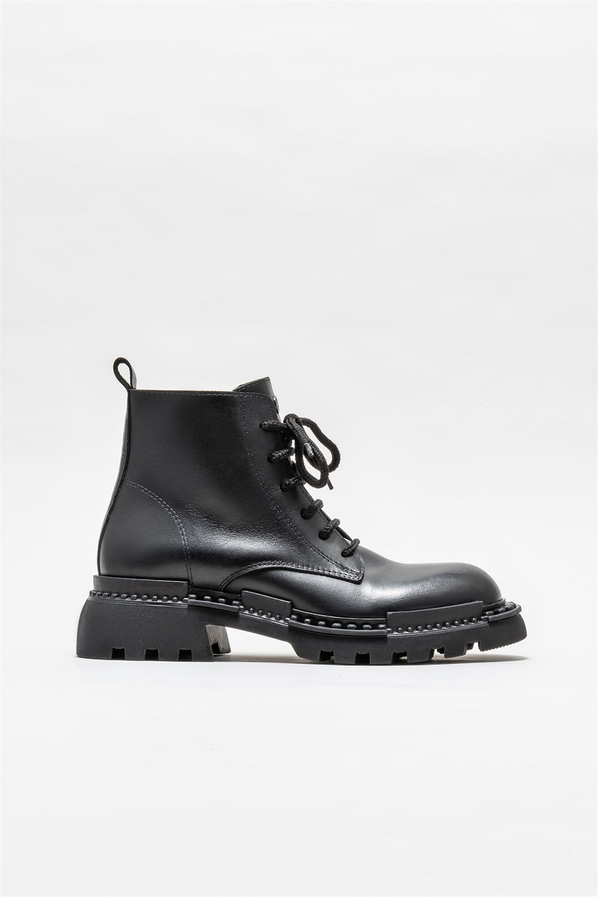 Siyah deri kadın bot, günlük kullanım için - Elle Shoes