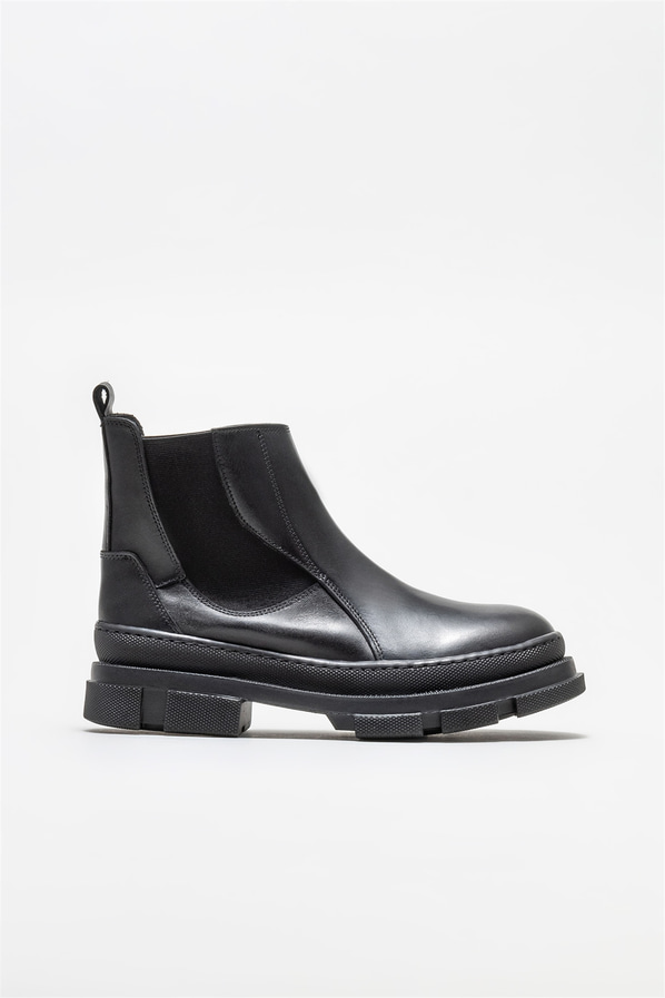 Siyah deri kadın bot, günlük kullanım için - Elle Shoes