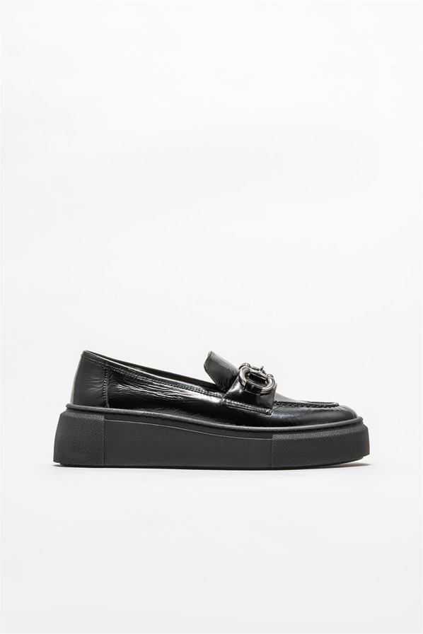 Siyah deri kadın loafer, günlük kullanım için - Elle Shoes