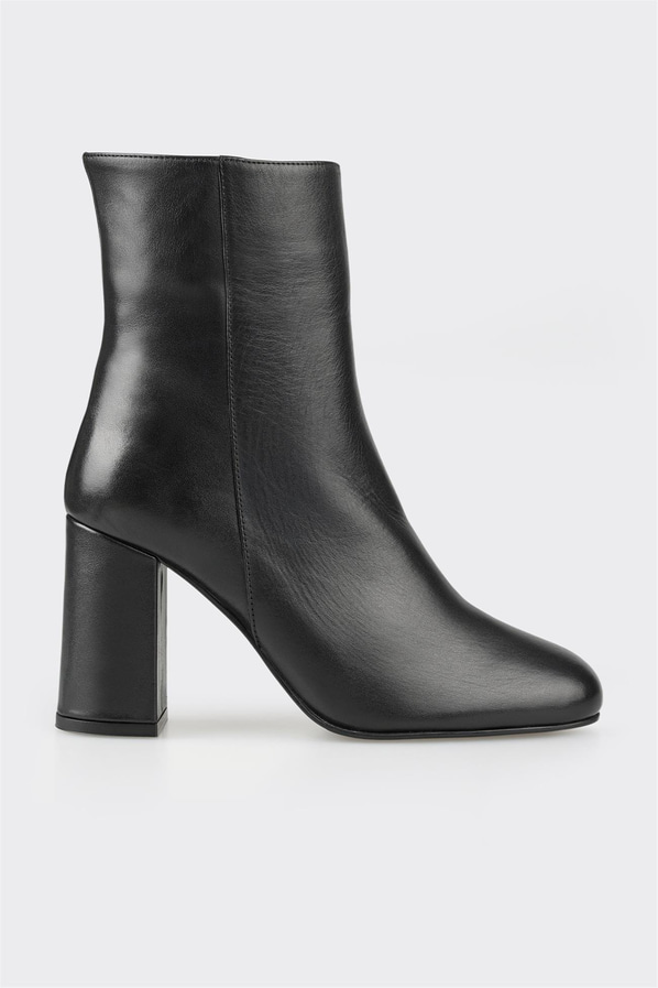 Siyah deri yan fermuarlı kadın bot, ofis stili için - Elle Shoes