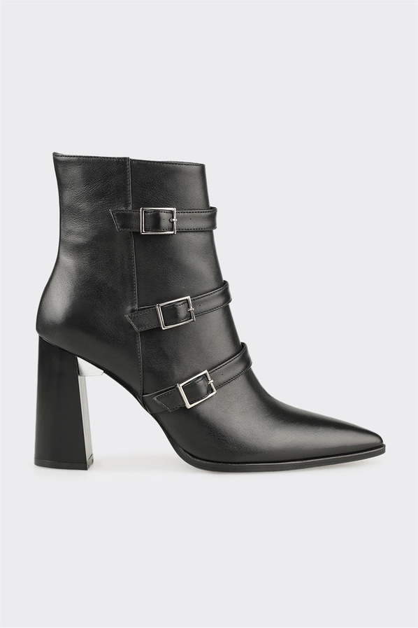 Siyah Deri Kadın Klasik Bot