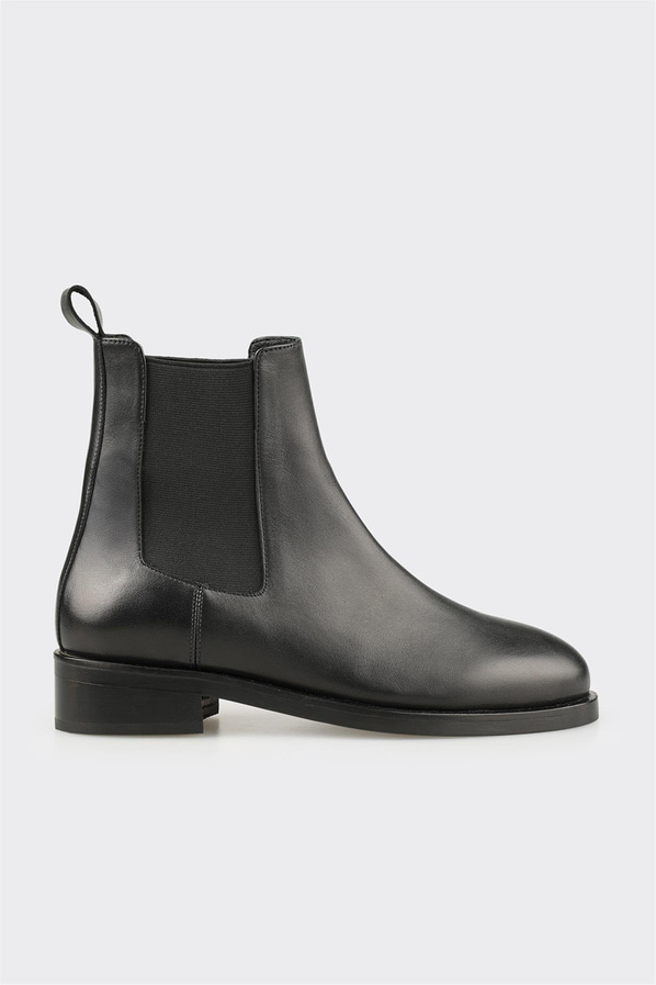 Siyah Deri Kadın Klasik Bot