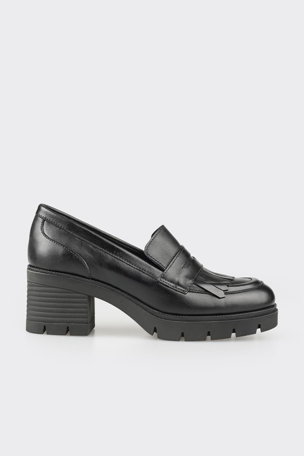 Siyah deri topuklu kadın ayakkabı, ofis stili için - Elle Shoes