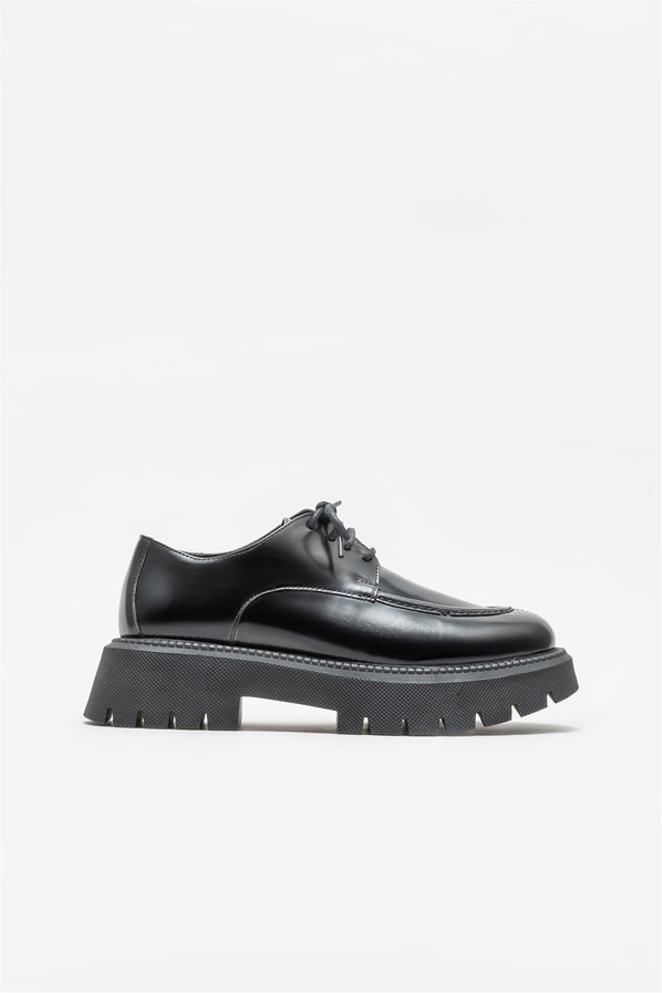 Siyah deri kadın ayakkabı - Elle Shoes