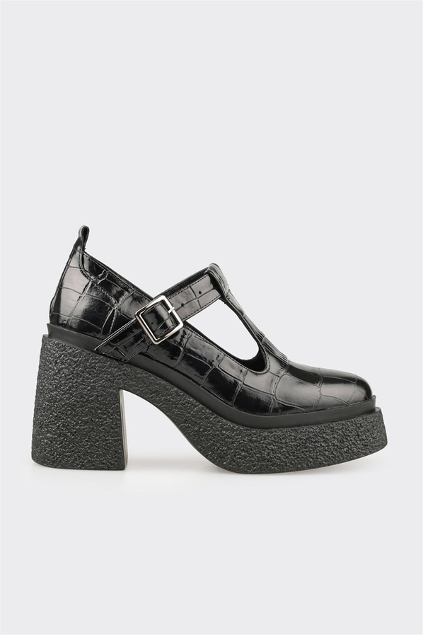 Siyah Deri Kadın Topuklu Ayakkabı