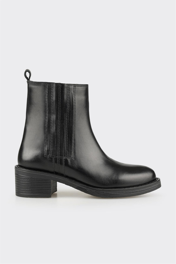 Siyah Deri Kadın Topuklu Bot