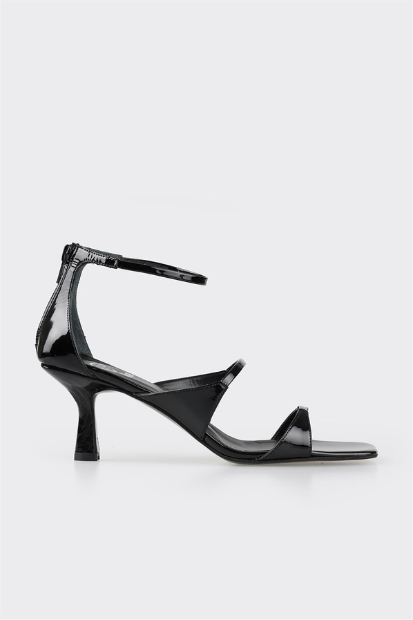 Siyah deri topuklu kadın sandalet - Elle Shoes
