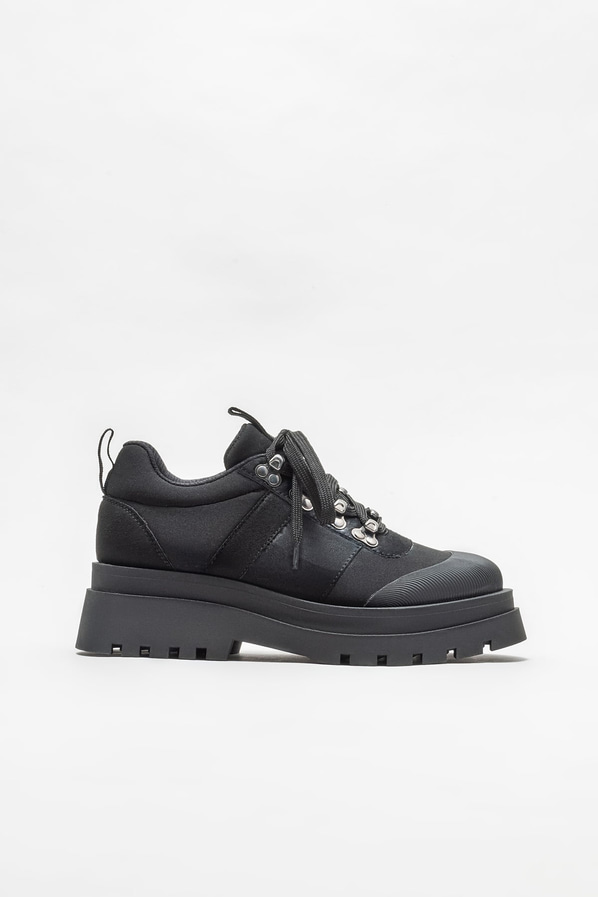 Siyah düz kadın ayakkabı, günlük kullanım için - Elle Shoes