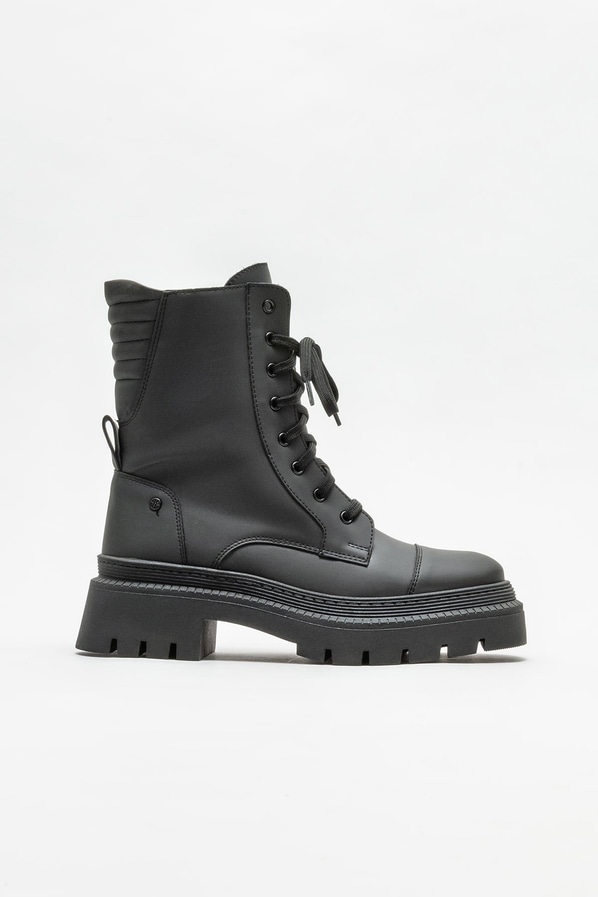Siyah düz kadın bot, günlük kullanım için - Elle Shoes