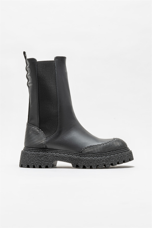 Siyah düz kadın bot, günlük kullanım için - Elle Shoes