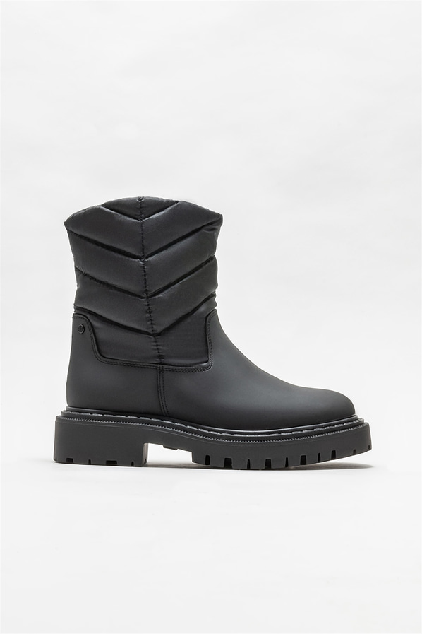 Siyah düz kadın bot, günlük kullanım için - Elle Shoes