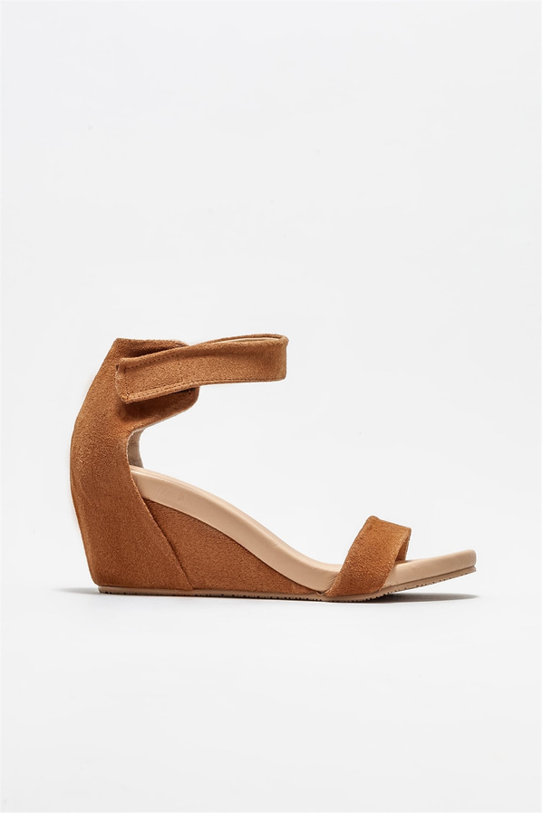 Taba deri dolgu topuklu kadın sandalet - Elle Shoes