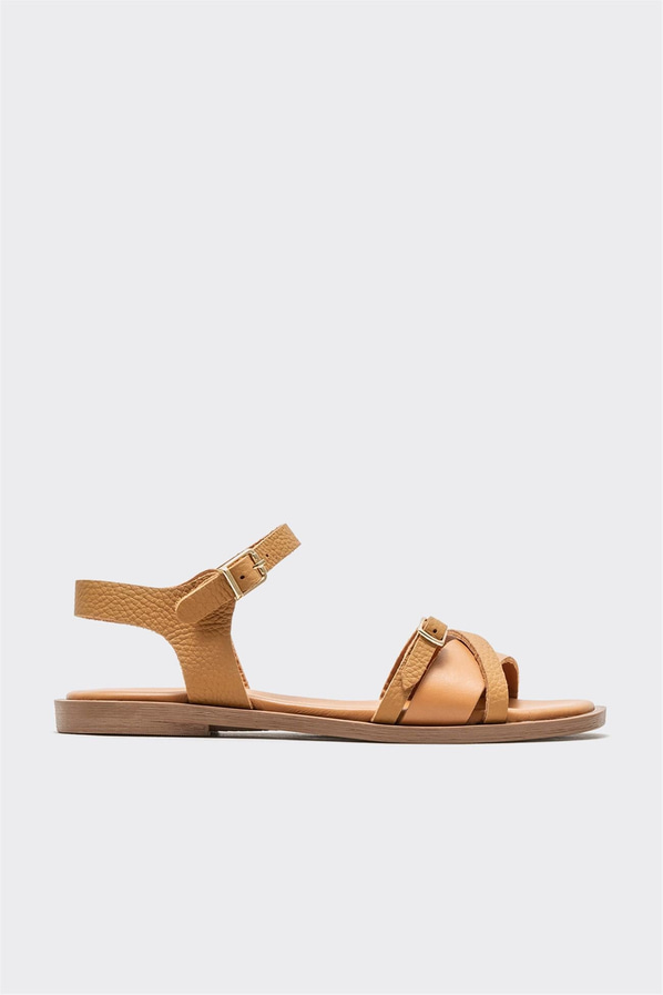 Taba deri düz bantlı kadın sandalet, rahat kullanım için - Elle Shoes