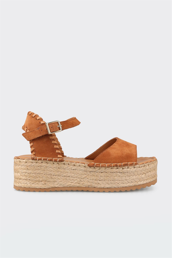 Taba deri kadın sandalet, rahat kullanım için - Elle Shoes