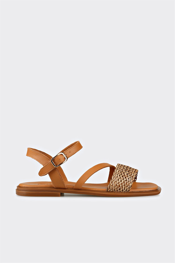 Taba düz kadın sandalet, rahat kullanım için - Elle Shoes